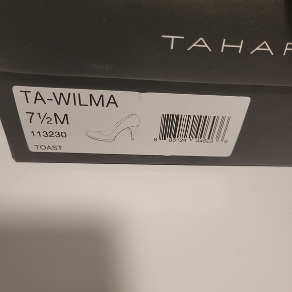 Nude and Gold Platform Pumps sz 7.5 - Picture 6 of 6